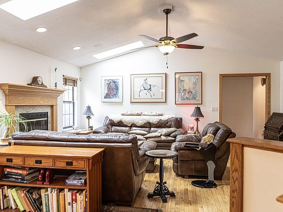 3rd image of 5108 Buckeye Dr