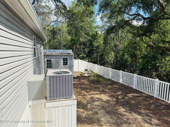 4319 Pocahontas Dr, Dade City, FL 33523