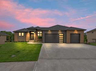 8720 N Lewis Ave, Kansas City, MO 64157