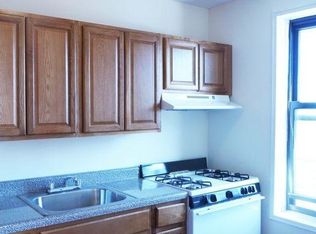 866 E 221st St APT 1R, Bronx, NY 10467