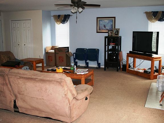5th image of 29001 Pinehurst Dr