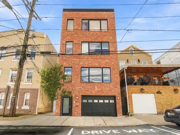315 5th Street image 1 of 34