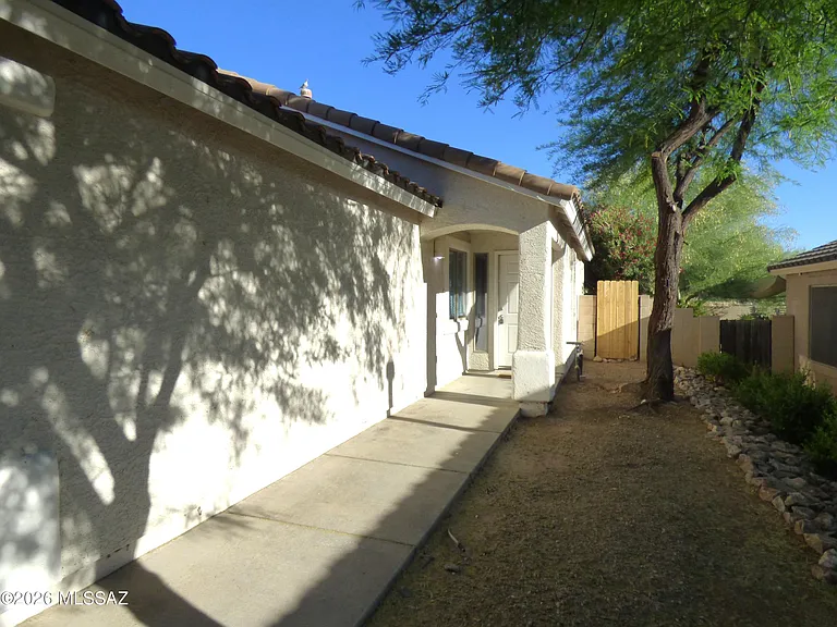 60499 E Alpine Way — Photo 3