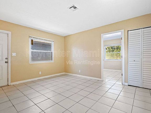 3rd image of 1022 NW 6th Ave Unit 1