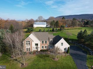 160 Meadow Lark Ln, Boalsburg, PA 16827