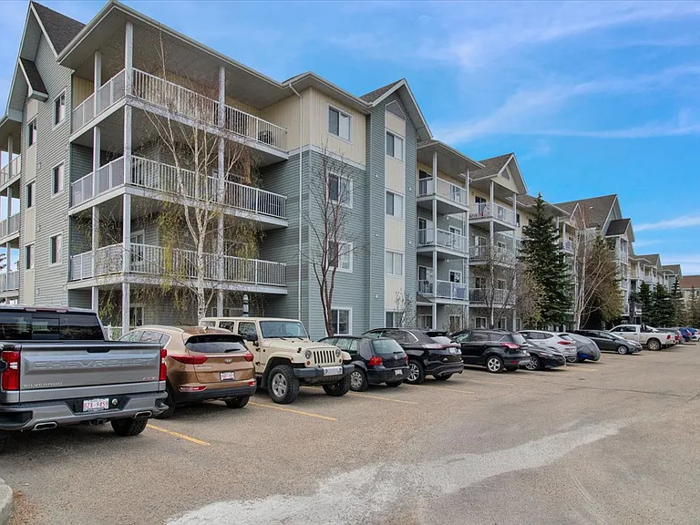 70 Woodsmere Close #324 — Photo 4