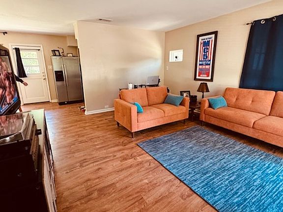 4th image of 4614 Raintree Blvd