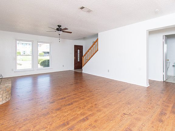 4th image of 603 Bond St
