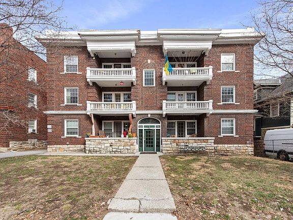 2nd image of 4215-4221 Harrison St #4215-2N