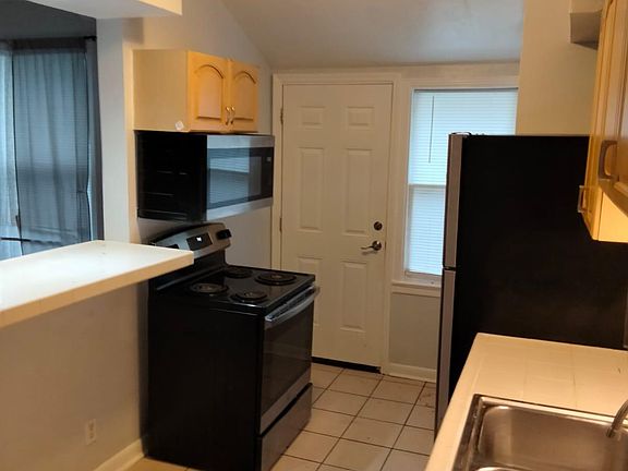 5th image of 730 N Grandview Ave #2
