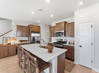 1047 130th Ct E, Rosemount, MN 55068