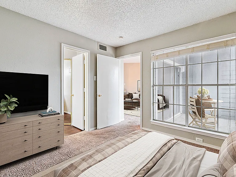 Westmoor Apartment Homes — Photo 49