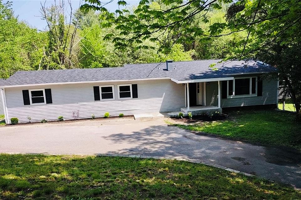 260 Woodville Alton Rd, Hope Valley, RI 02832 | Zillow