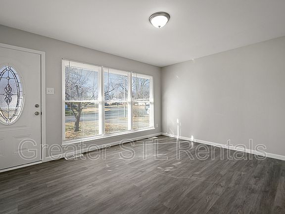 5th image of 1225 Bellarmine Ln