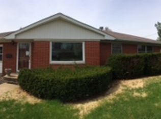 130 Clearview Dr, Belleville, IL