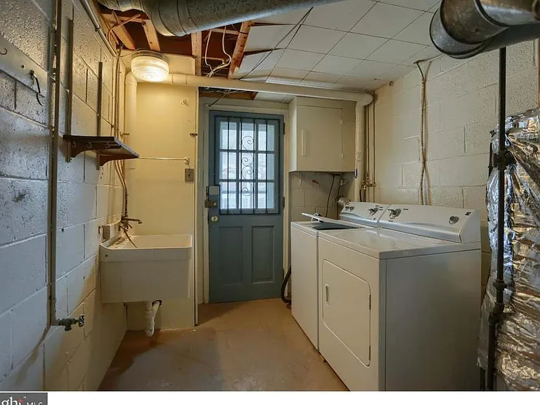 205 Sycamore Rd — Photo 14