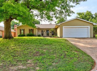 308 Sahoma Ter, Edmond, OK 73013