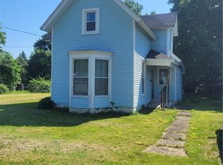 8 Mirick Pl, Lyons, NY 14489