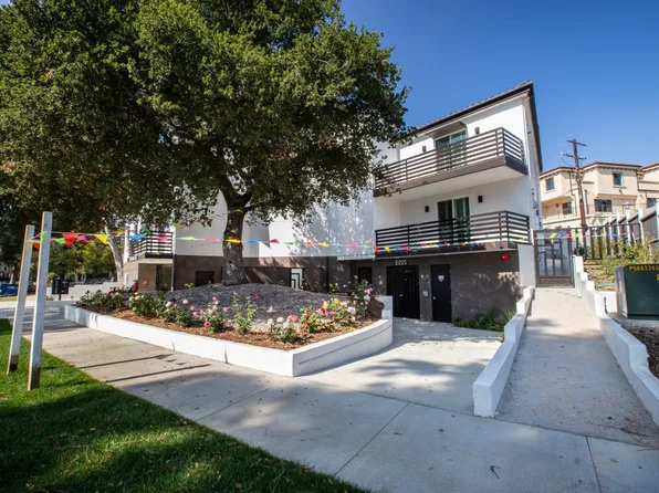 2225 Mira Vista Ave #206, Montrose, CA 91020