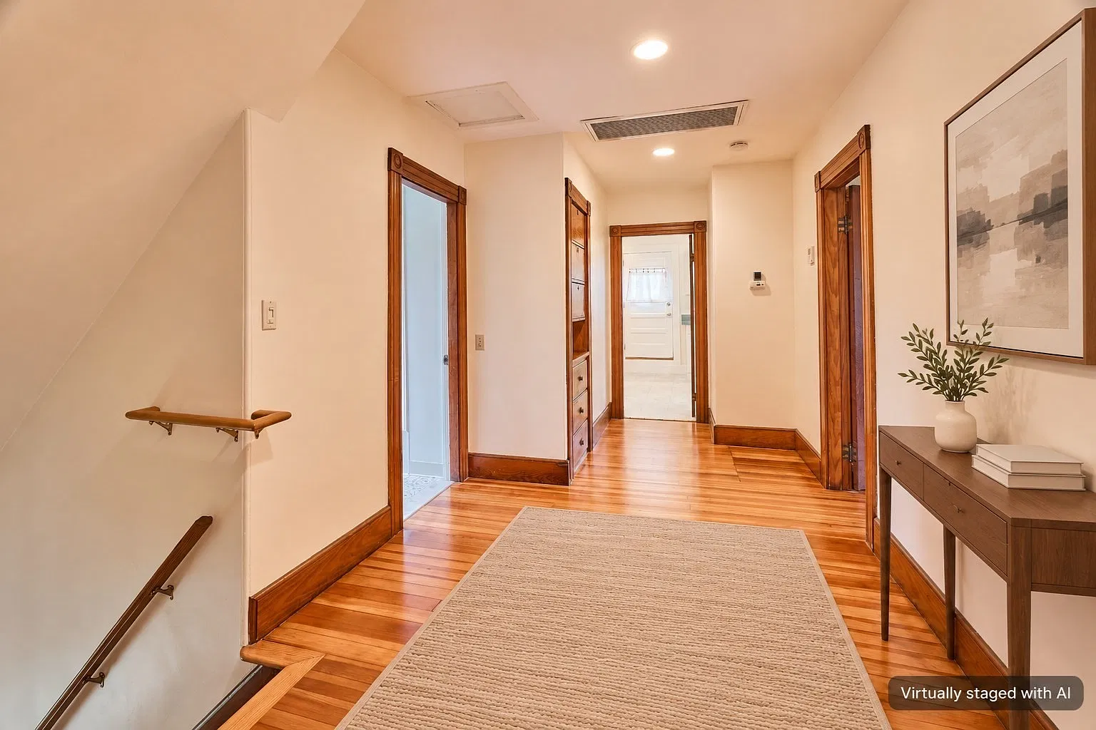 1 bed, 1.0 bath, 810 sqft, $1,950 — Photo 4