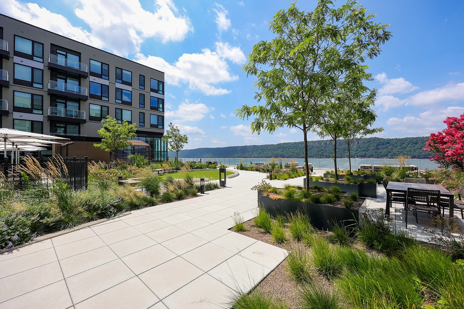 Hudson Piers — Photo 3