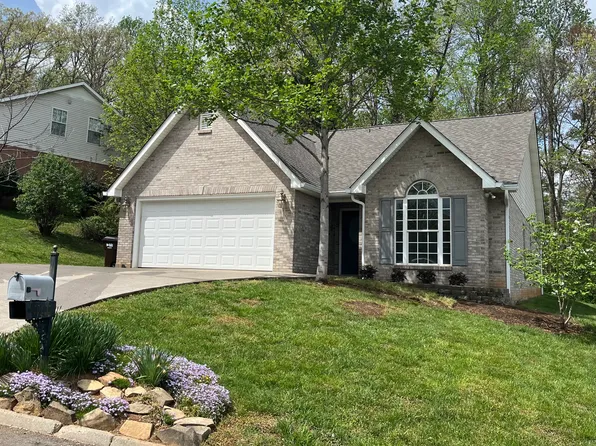 10217 Poppy Ln, Knoxville, TN 37922