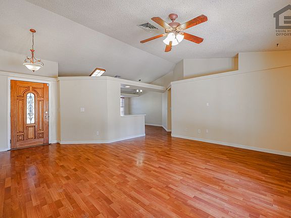 5th image of 5727 W Villa Maria Dr