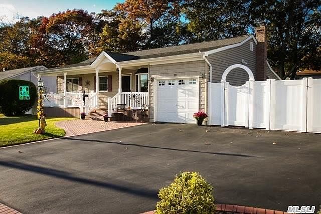 1st image of 19 Dollard Dr