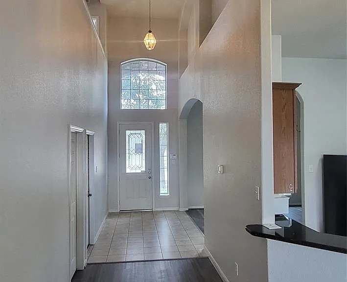 24818 Mason Trail Dr — Photo 2