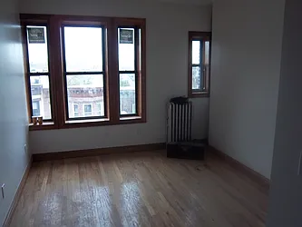 Rented by Maximus Realty Group