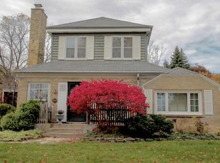 301 Glenview Ave, Wauwatosa, WI 53213