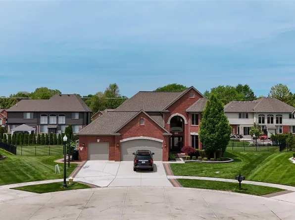 15330 Prentice Ct, Macomb, MI 48042