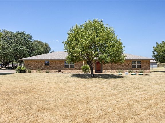 2nd image of 330 Reed Rd