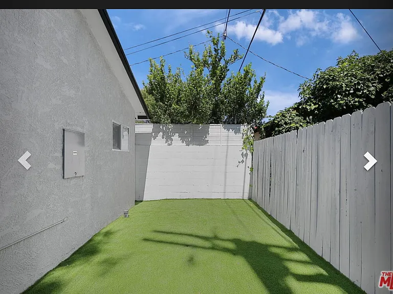 22054 Avenue San Luis — Photo 26