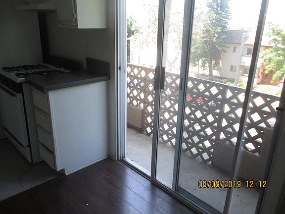 4th image of 530 N Ardmore Ave APT 201