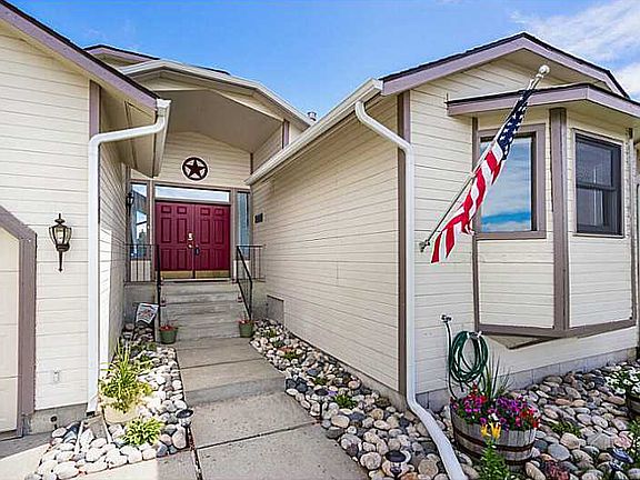 2nd image of 3694 Mount Rushmore Ave