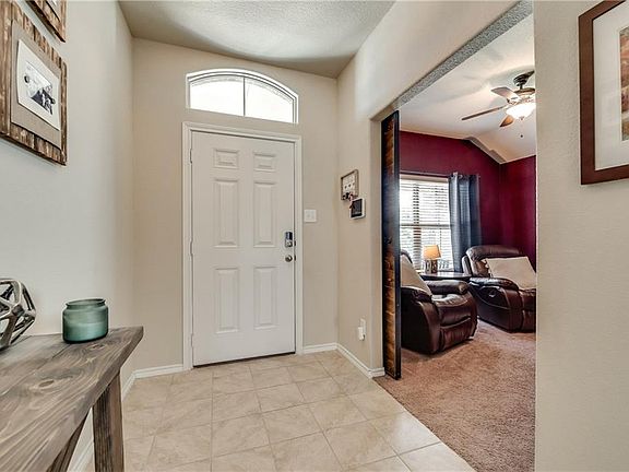 3rd image of 605 River Rock Dr