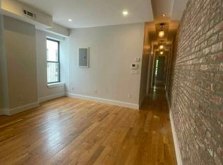 990 Park Pl #4A, Brooklyn, NY 11213