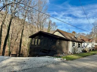 7401 Autumn Rd SW, Carrollton, OH 44615