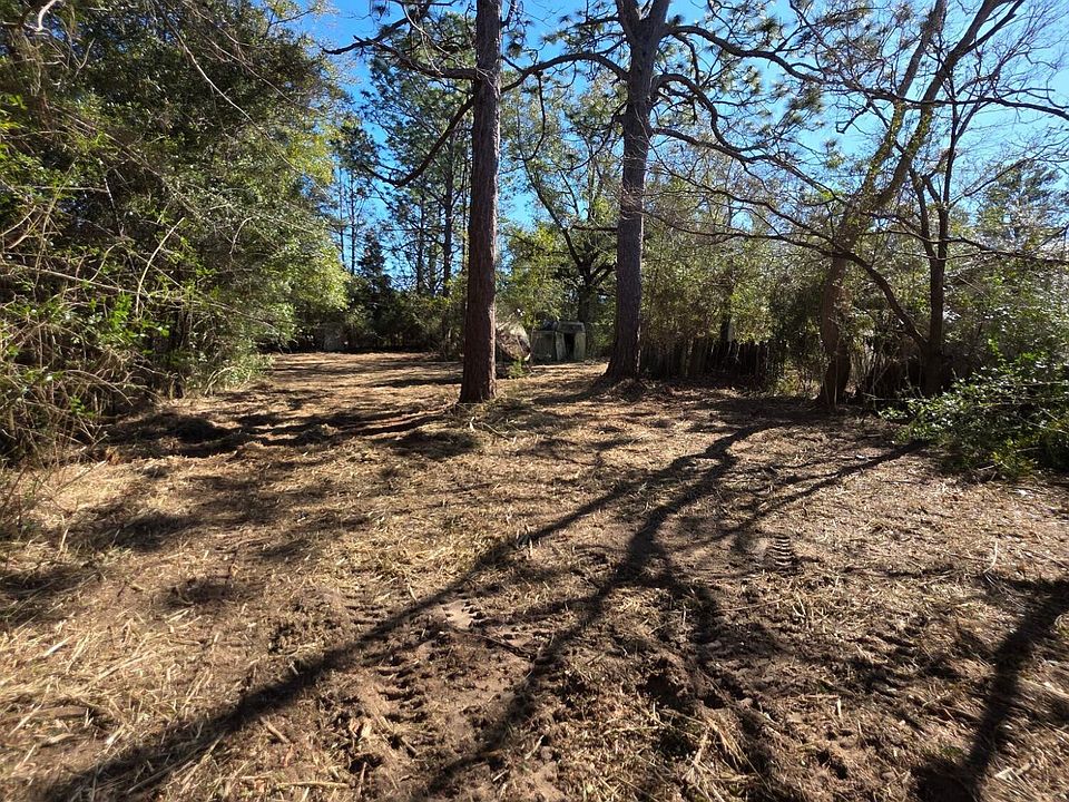 1st image of 1908 Gravel Pit Rd