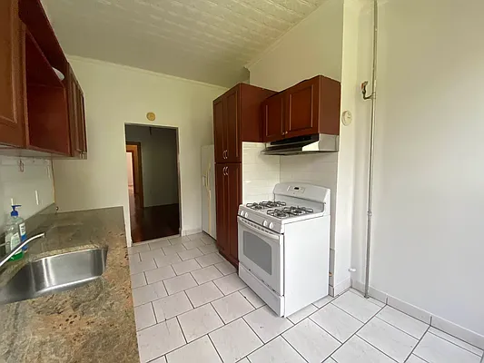 Rented by Parlor Real Estate Corp | media 30