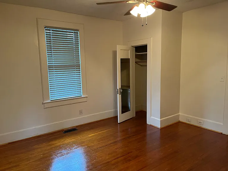 2406 Cypress St — Photo 7