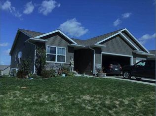 8701 Aldridge Dr SW, Cedar Rapids, IA 52404