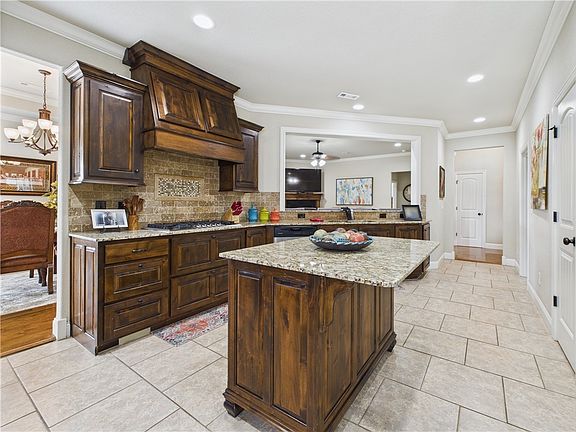 4th image of 5708 S 60th Pl