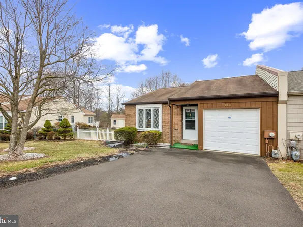 728 Michener Ct, Warminster, PA 18974