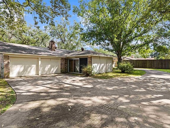 4th image of 2905 Clendenen Ln
