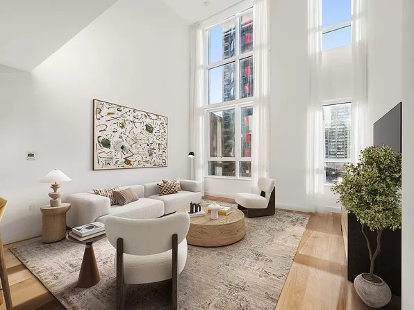 301 E 61st St #5D, New York, NY 10065