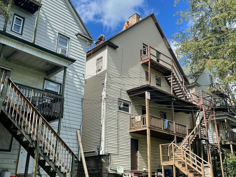 2nd image of 320 N Webster Ave