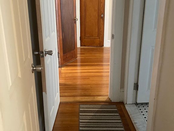 3rd image of 340-342 Academy Ave Unit 2