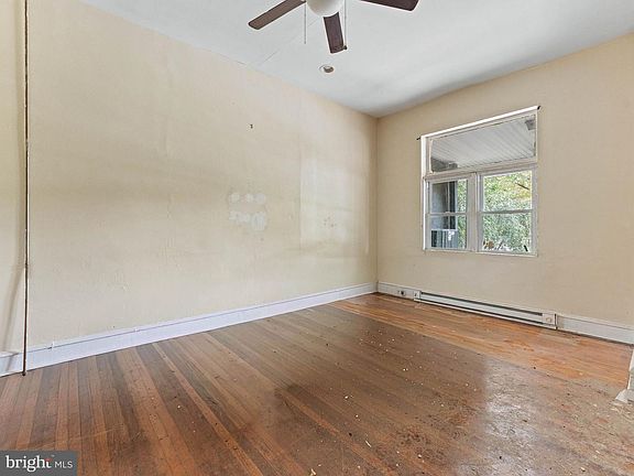 5th image of 2243 N 33rd St